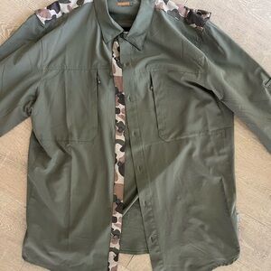 Magellan Outdoors Military Green Tactical Shirt Jacket with Camo Trim